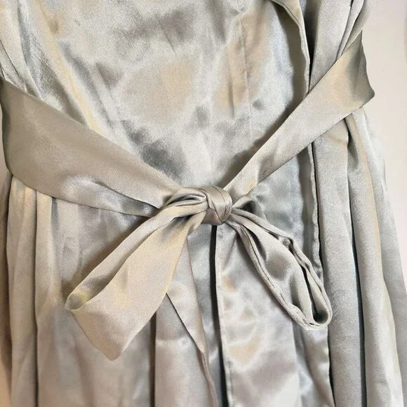 Morgan Taylor Embroidered Robe Slip Set Size Medium - Picture 13 of 15